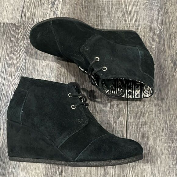 Toms black wedge booties a W 6.5 - Picture 1 of 5